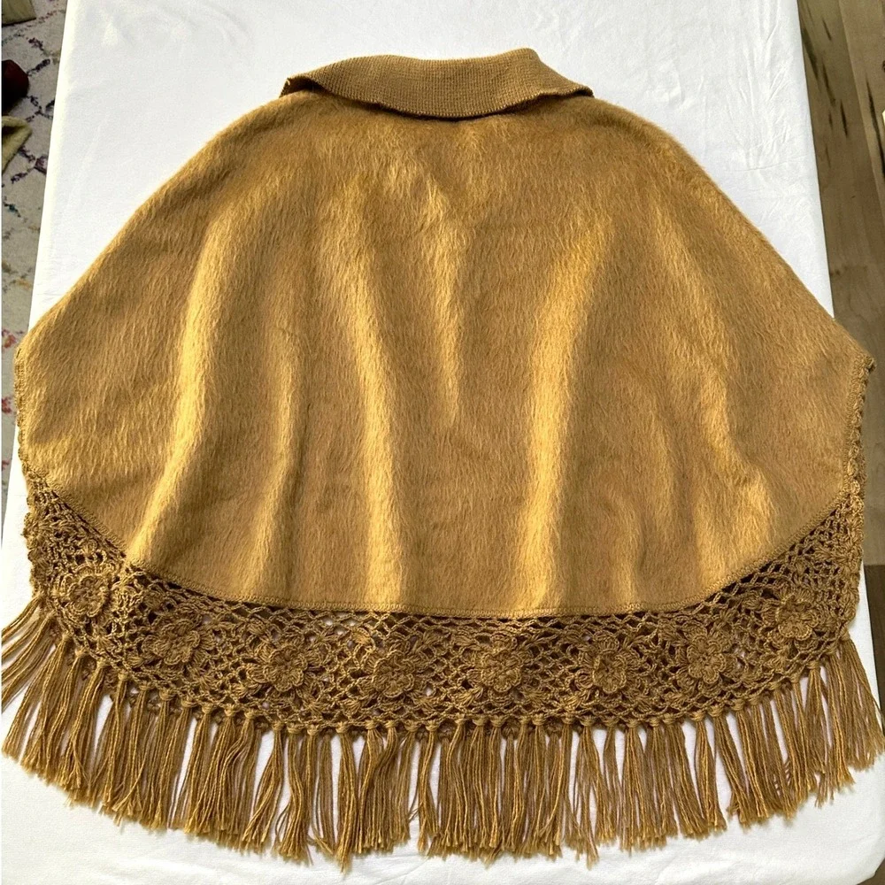 Alpaca Camargo Cape Poncho OS Camel Brown Crochet Lace Fringe Layer Peru Made
